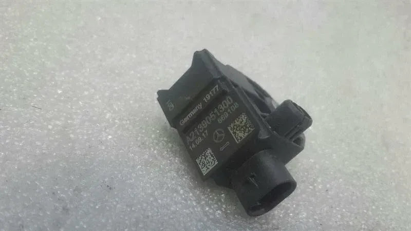 Mercedes E Class W238 Crash Sensor A2139051300 Impact Sensor