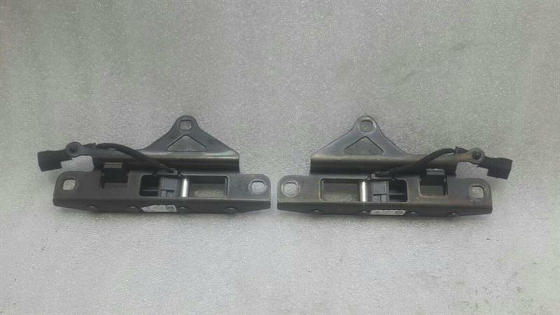 Mercedes E Class W238 Folding Top Lock Set A2177700322 Vario Roof Lock Set