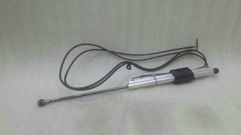 Mercedes E Class W238 Left Hydraulic Cylinder A2058000600 Hydraulic Cylinder LI