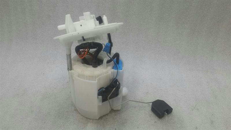Mercedes E Class W238 Fuel Pump Electric A2054704900 Fuel Pump