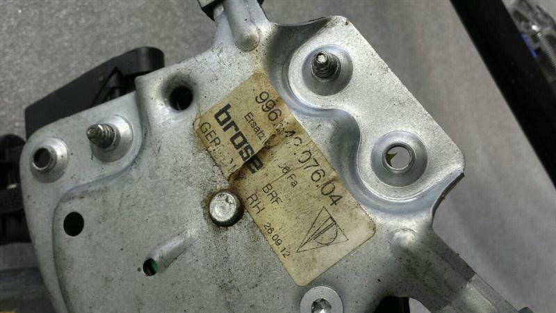 Porsche Boxster 986 Right Door Winder 99654207604 Right Window Regulator