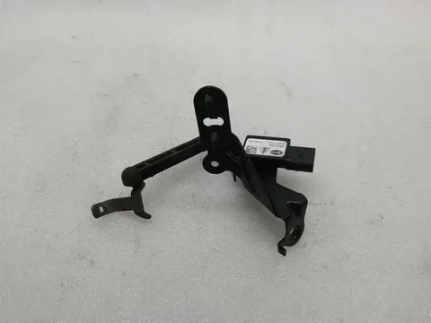 Porsche Taycan 9J FLH Leveling Sensor 9J1616213 Front Left Level Sensor