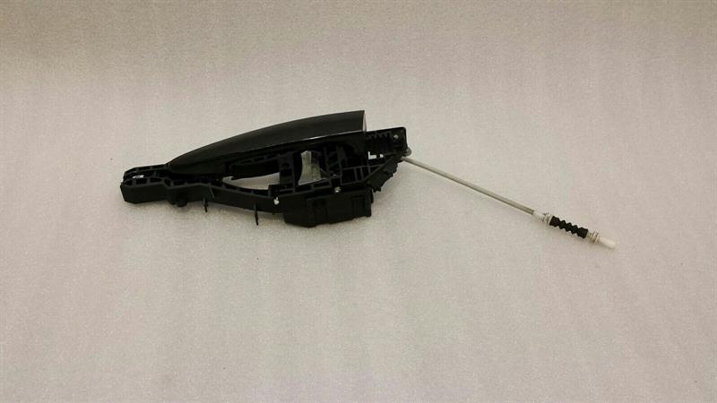 BMW 1 Series F20 RHD Front Left Door Handle 7207561 Right Hand Drive