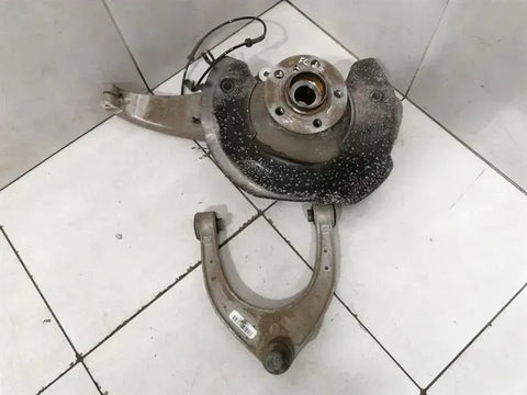 BMW i8 Hybrid Left Front Hub 31216858213 Wheel Bearing Housing Front Left