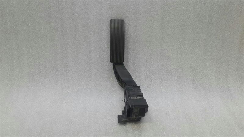 Mercedes A Class W176 RHD Gas Pedal (Electrical) A2463001804 Right Hand Drive W246