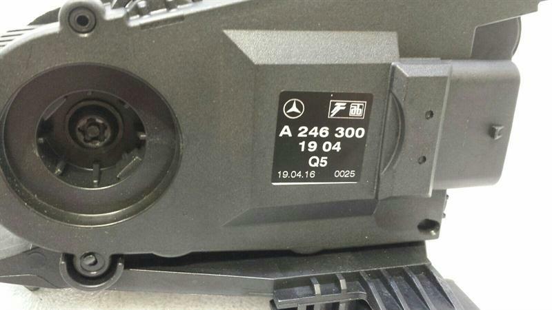 Mercedes A Class W176 Throttle Pedal (Electrical) A2463001904 Throttle Pedal