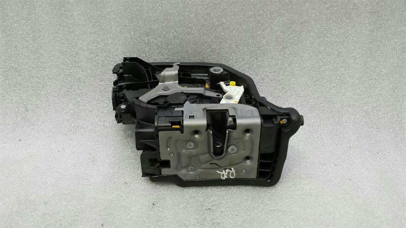 BMW X1 F48 rear right door lock 7281944 door lock rear right