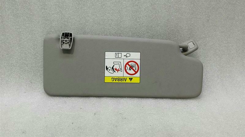 BMW X1 F48 Left Sun Viewfinder 7452569 Sun Bezel Left