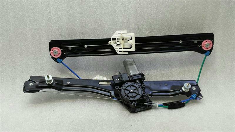 BMW X1 F48 Right Front Door Winder 7349514 Window Regulator Front Right
