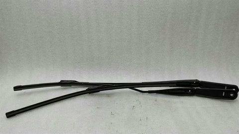 BMW X1 F48 RHD Wiper Arm Set 7360517 Right Hand Drive