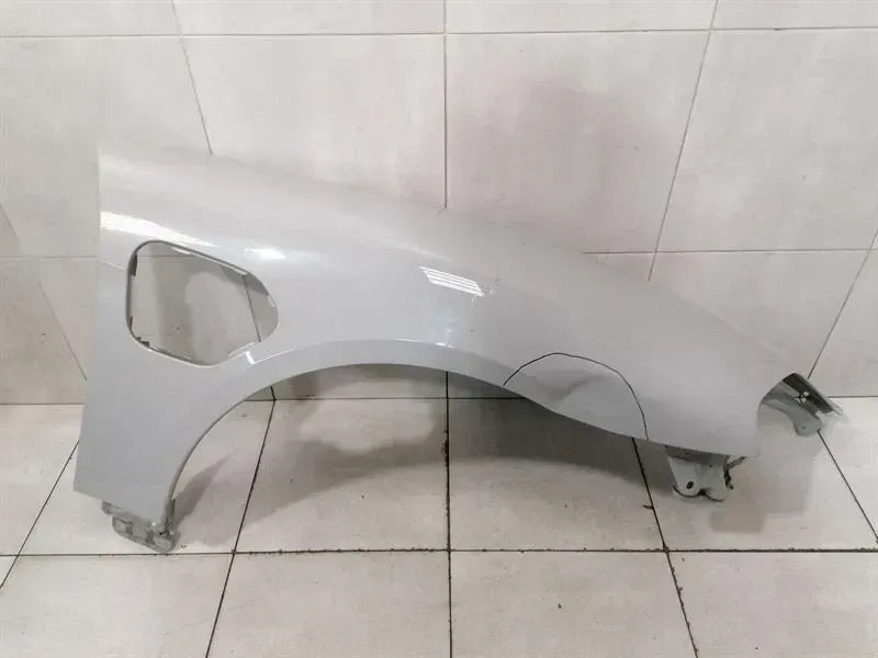 Porsche Taycan 9J Right Wing 9J1821102Y w/o PWR DOOR Front Right Fender