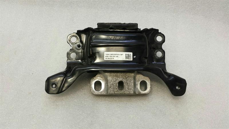 Audi A3 8V Facelift Engine Mount 5Q0199555AB Engine Mount