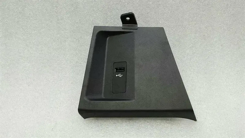 BMW X1 F48 multimedia USB input 9319542 control unit