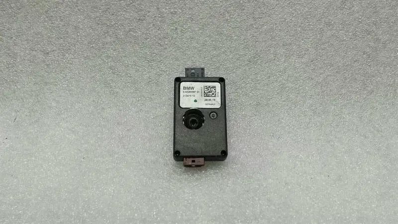 BMW X1 F48 Aerial / Antenna 9289587 Antenna Amplifier