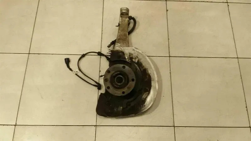 Porsche Cayenne 958 92A Left Front Hub 95834115501 Wheel Bearing Housing Front Left