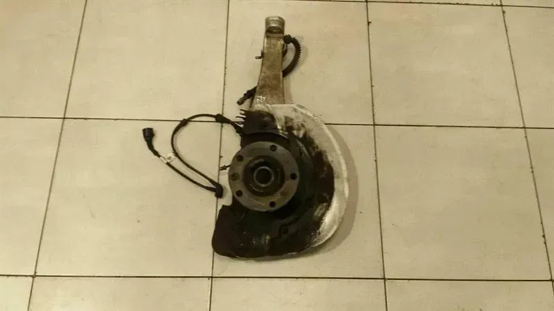 Porsche Cayenne 958 92A Left Front Hub 95834115501 Wheel Bearing Housing Front Left