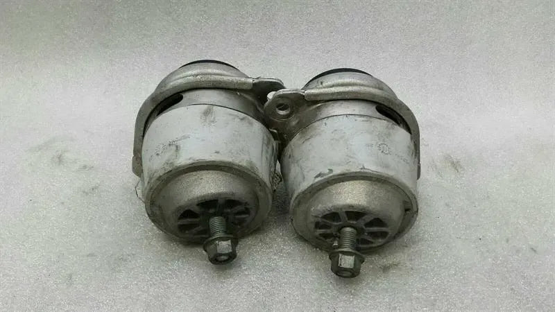 Porsche Cayenne 958 92A engine mount 95835704900 engine mount ORIGINAL MINT