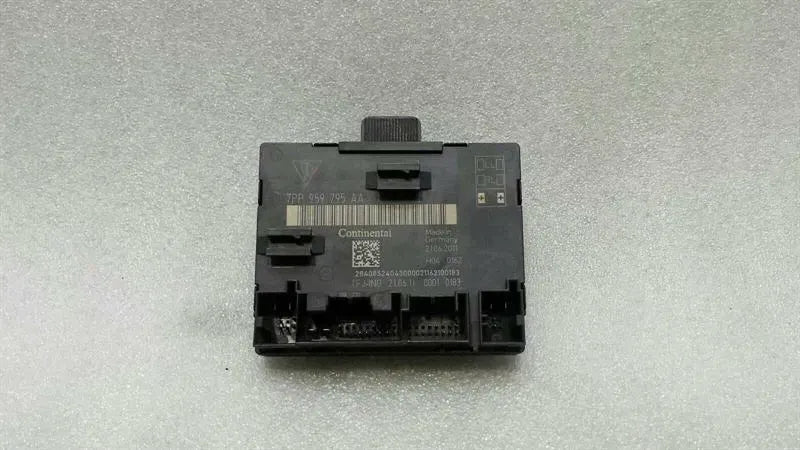 Porsche Cayenne 958 92A door control unit rear left 7PP959795H RLH door module
