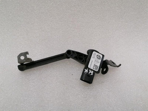 Porsche Taycan 9J Sensor 9J1616572B RR LEVEL Rear Right Level Sensor