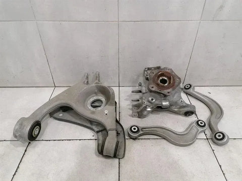 Porsche Taycan 9J Right Rear Hub 971505436J Wheel Bearing Housing Rear Right SET