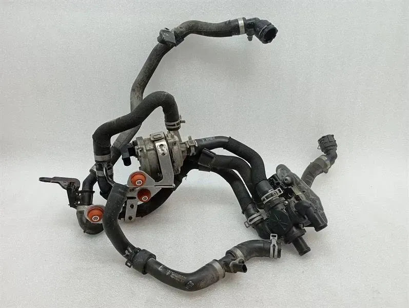 Porsche Taycan 9J Cooling Pipe 9J1815567 Coolant Hose Hose 9J1965567E