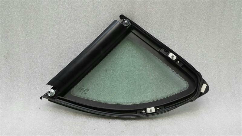 Porsche Cayman S 987 right rear 1/4 glass 98754311202 door window 1/4 rear right