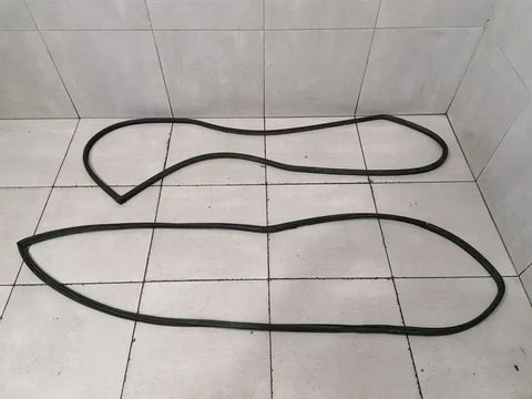 Porsche 911 993 coupe door seal set 96453109500 door seals set