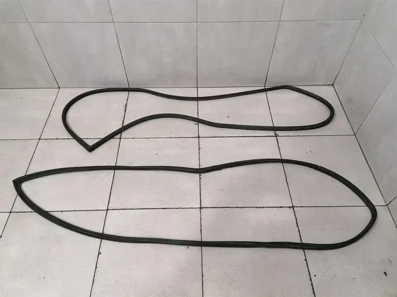 Porsche 911 993 coupe door seal set 96453109500 door seals set