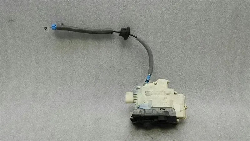 Audi S3 8V rear left door lock 4G0839015C door lock rear left