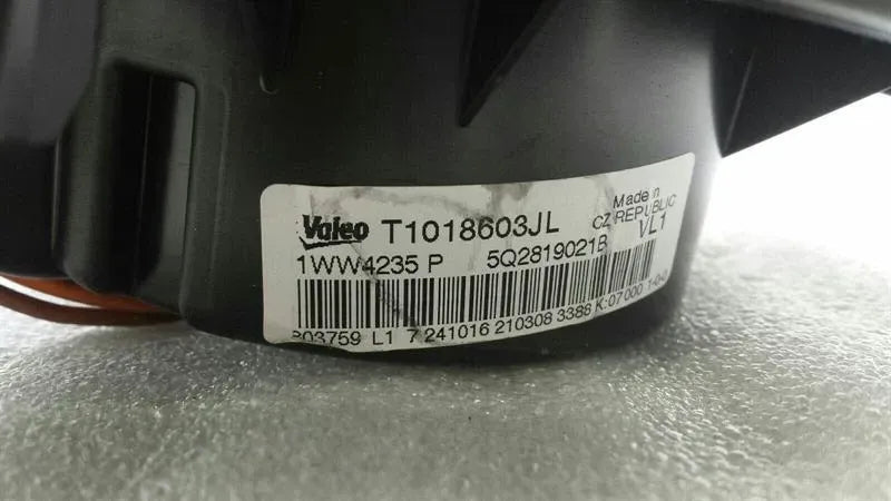 Audi S3 8V RHD Heater Blower 5Q2819021B Right Handlebar