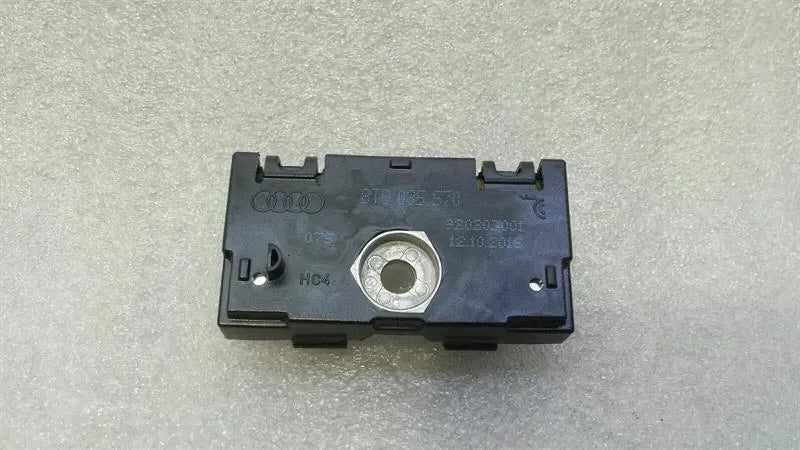 Audi S3 8V Aerial / Antenna 8T8035570 Antenna