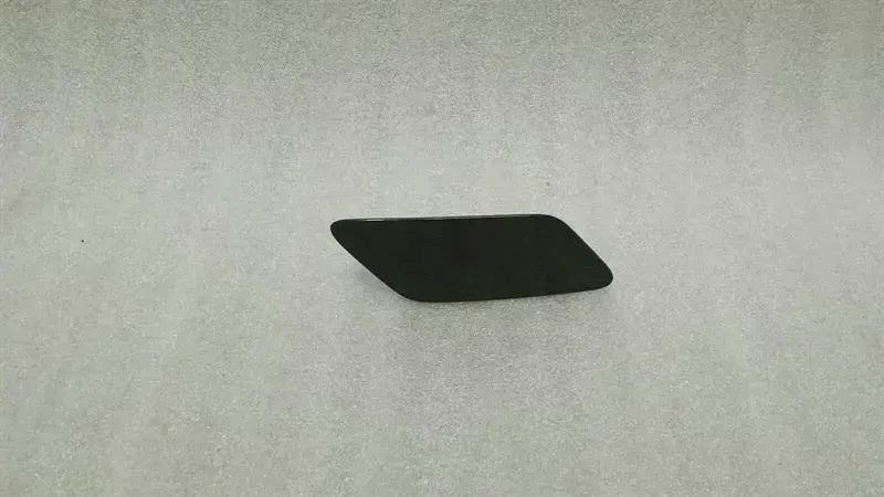 Audi S3 8V Right Headlamp Washer Jet Cover 8V3955276C Front Bumper Cover