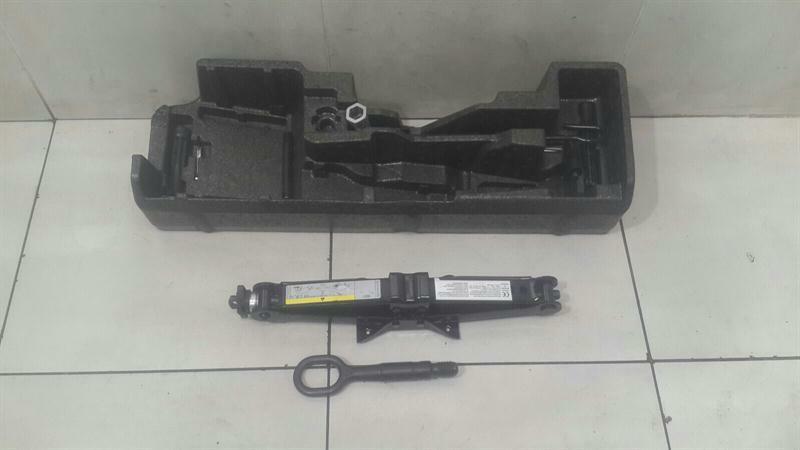 Audi S1 8x a1 Saver Kit 8x0012106 Jack