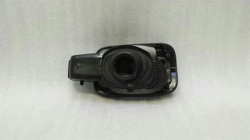 Audi S3 8V fuel filler cap 8V3809906 fuel cap tank flap