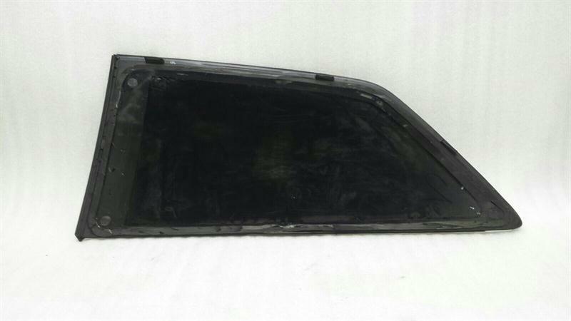 Audi S3 8V right rear 1/4 glass 8V3845300D door window 1/4 rear right