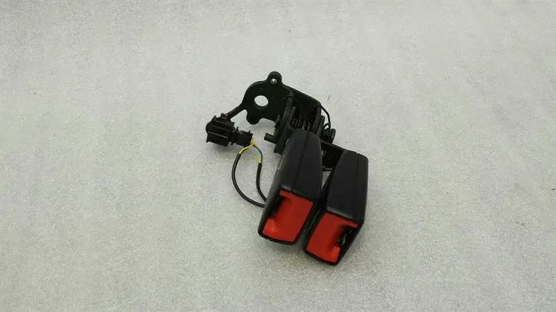 Audi S3 8V Belt Buckle 8V0857739 Belt Lock