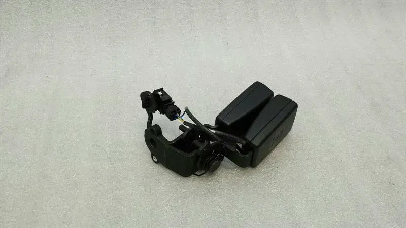 Audi S3 8V Belt Buckle 8V0857739 Belt Lock