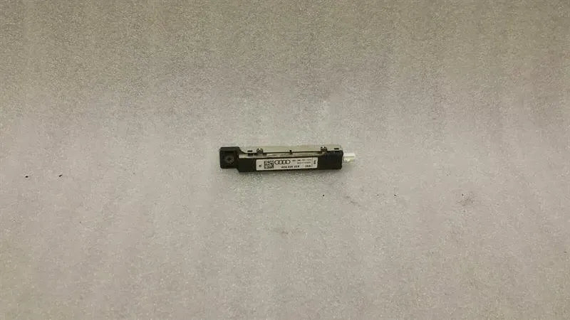 Audi S3 8V aerial / antenna 8V4035225 antenna