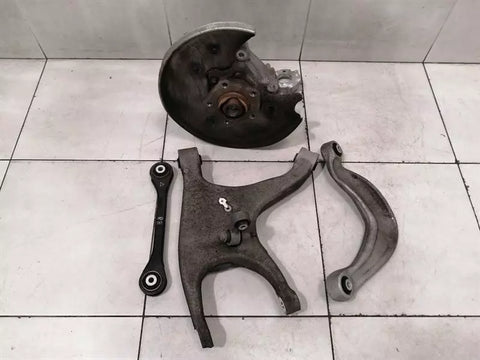 Porsche Macan 95b Right Rear Hub 8R0505436C Wheel Bearing Case Rear Right