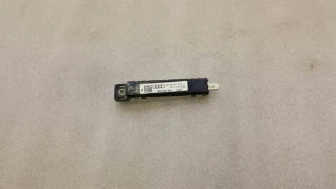 Audi A3 8V S3 Aerial / Antenna 8V4035225 Antenna