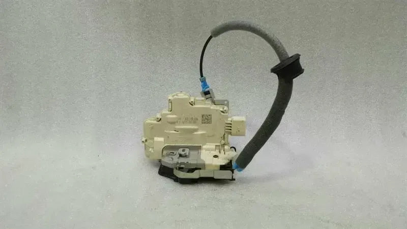 Audi A3 8V rear right door lock 4G0839016 door lock rear right