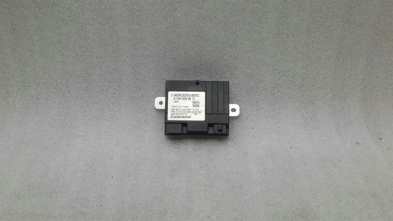Mercedes E Class W213 Fuel Pump Module A0009006612 Fuel Pump Control Unit