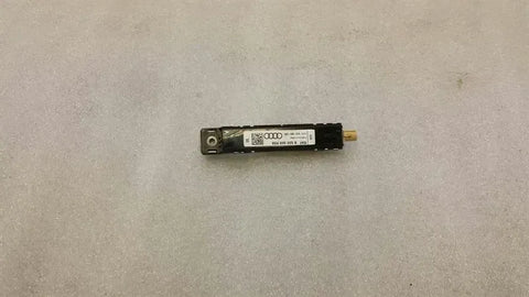 Audi A3 8V S3 Aerial / Antenna 8V4035225B Antenna
