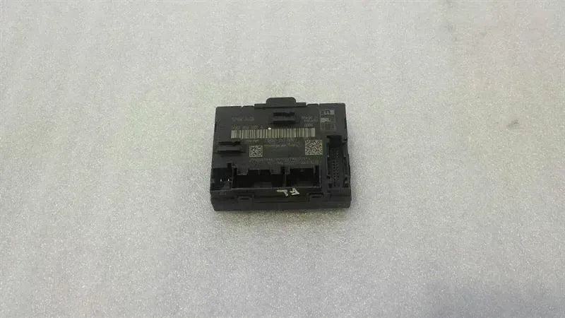 Audi A3 8V front right door module 5Q0959592A door control unit front right