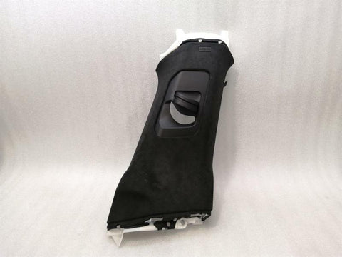Porsche Taycan 9J pokrywa B 9J1867244C panel B prawy Alcantara