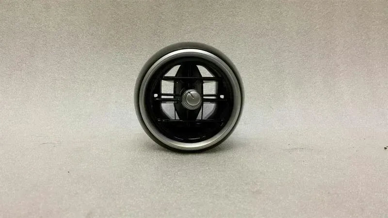 Mercedes C Class W205 Center Air Vent A2058300201 Ventilation Nozzle Vent