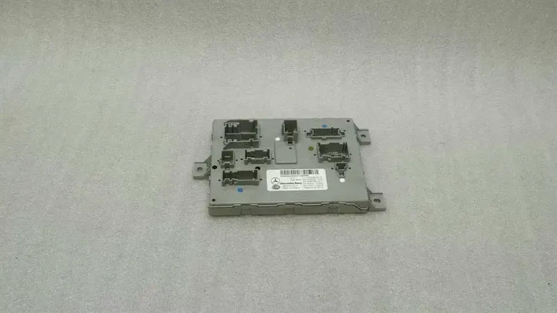 MERCEDES C CLASS W205 ELECTRONIC MODULE A2059002019 ECU SAM UNIT