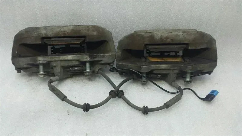 Mercedes C Class W205 front brake caliper set A2054214300 caliper front set