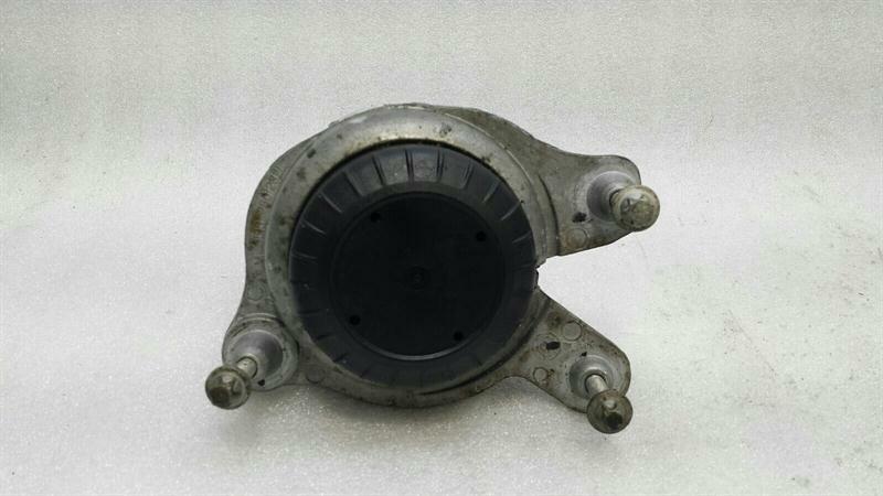 Mercedes C Class W205 Left Engine Mount A2052400200 Engine Mount Left M274
