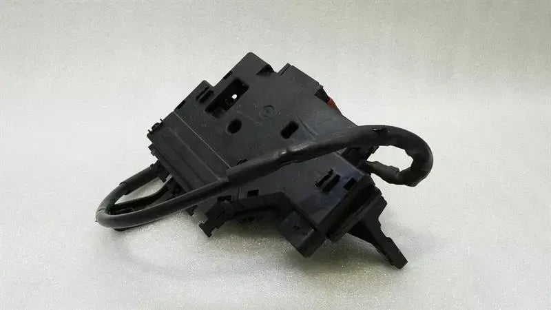 Mercedes C Class W205 Fuse Box A2055402150 Fuse Box